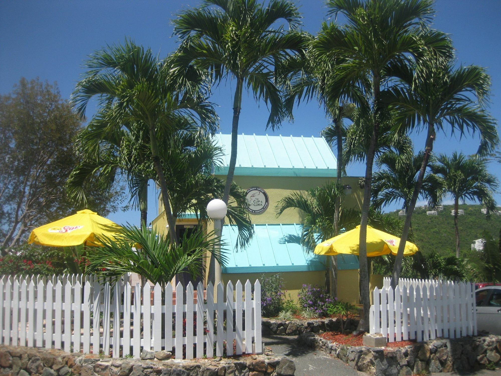 Flamboyan On The Bay Resort & Villas Canaan Eksteriør bilde